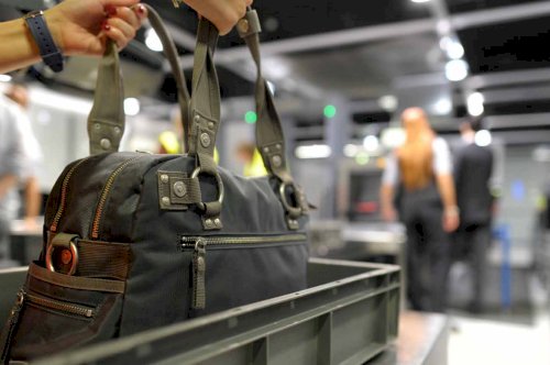 Can you take CBD oil in your hand luggage in the UK?